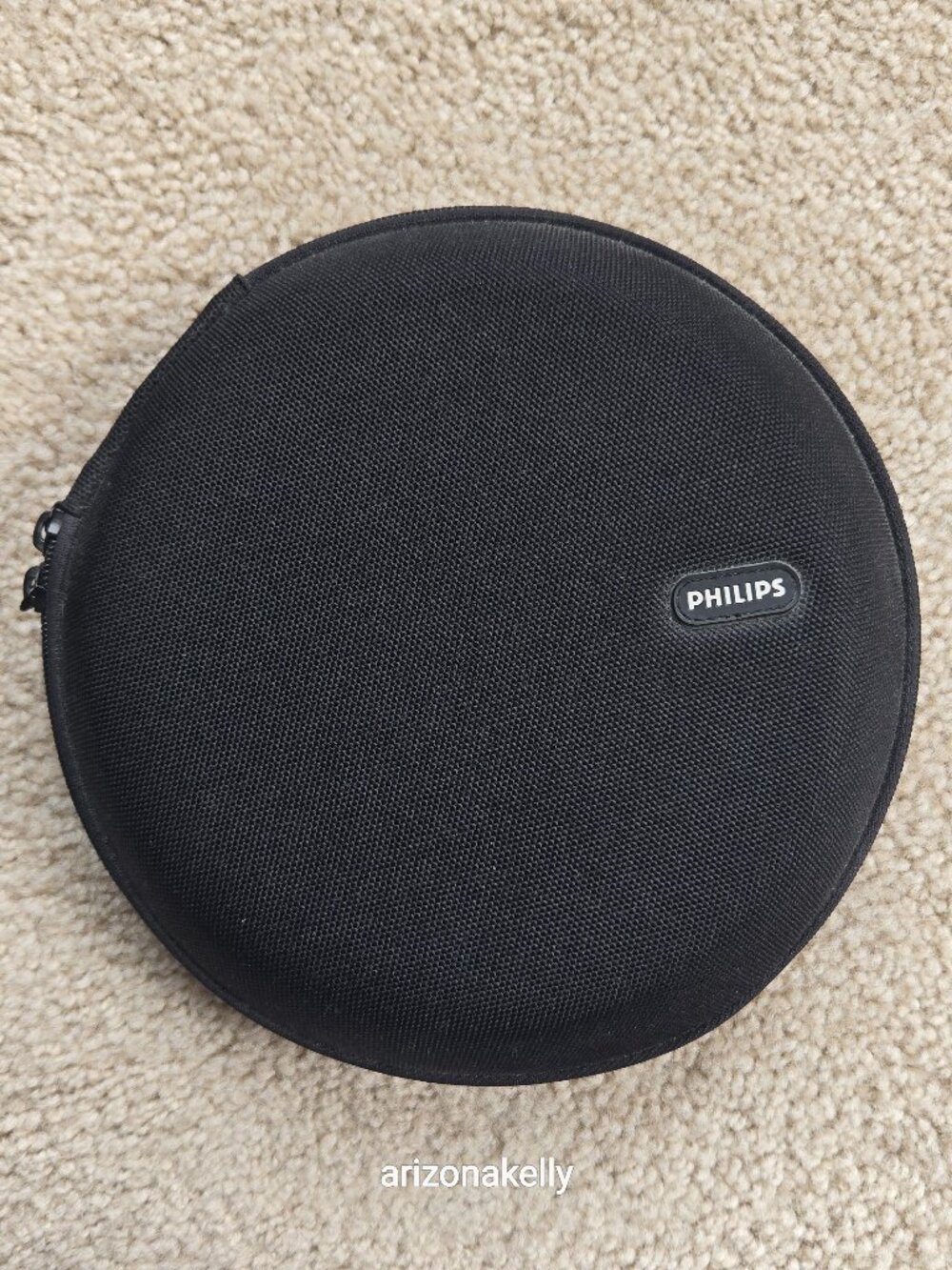 Philips Noise Canceling Headphones in Hard Case - Picture 2 of 12